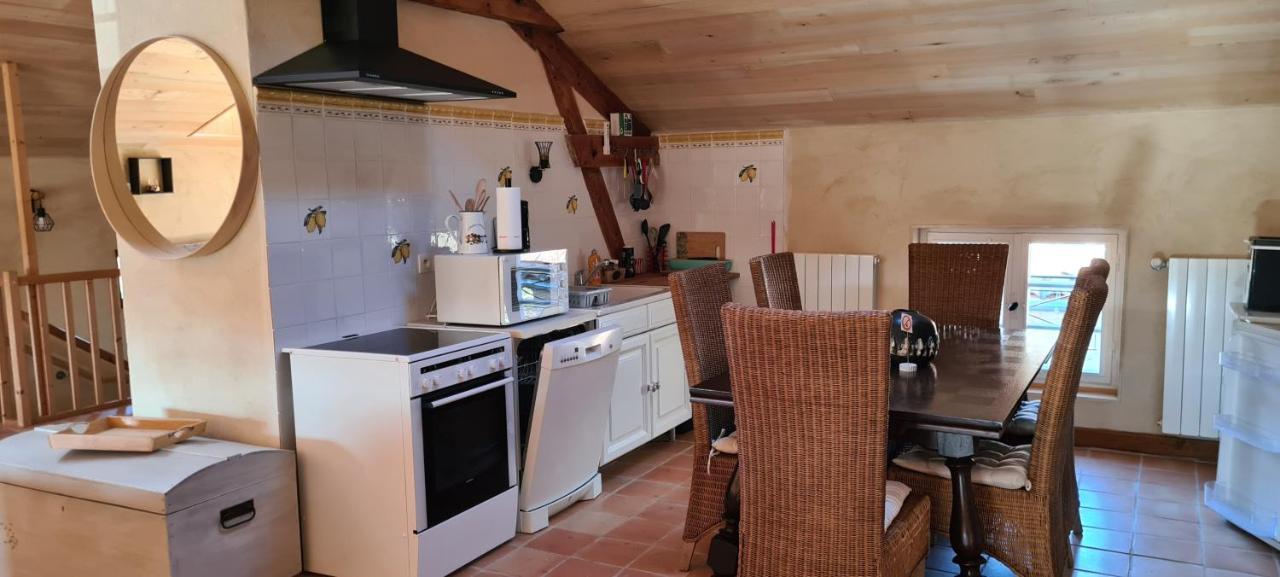 Le Coq En Repos Bed and Breakfast Saint-Sylvestre-sur-Lot Eksteriør billede