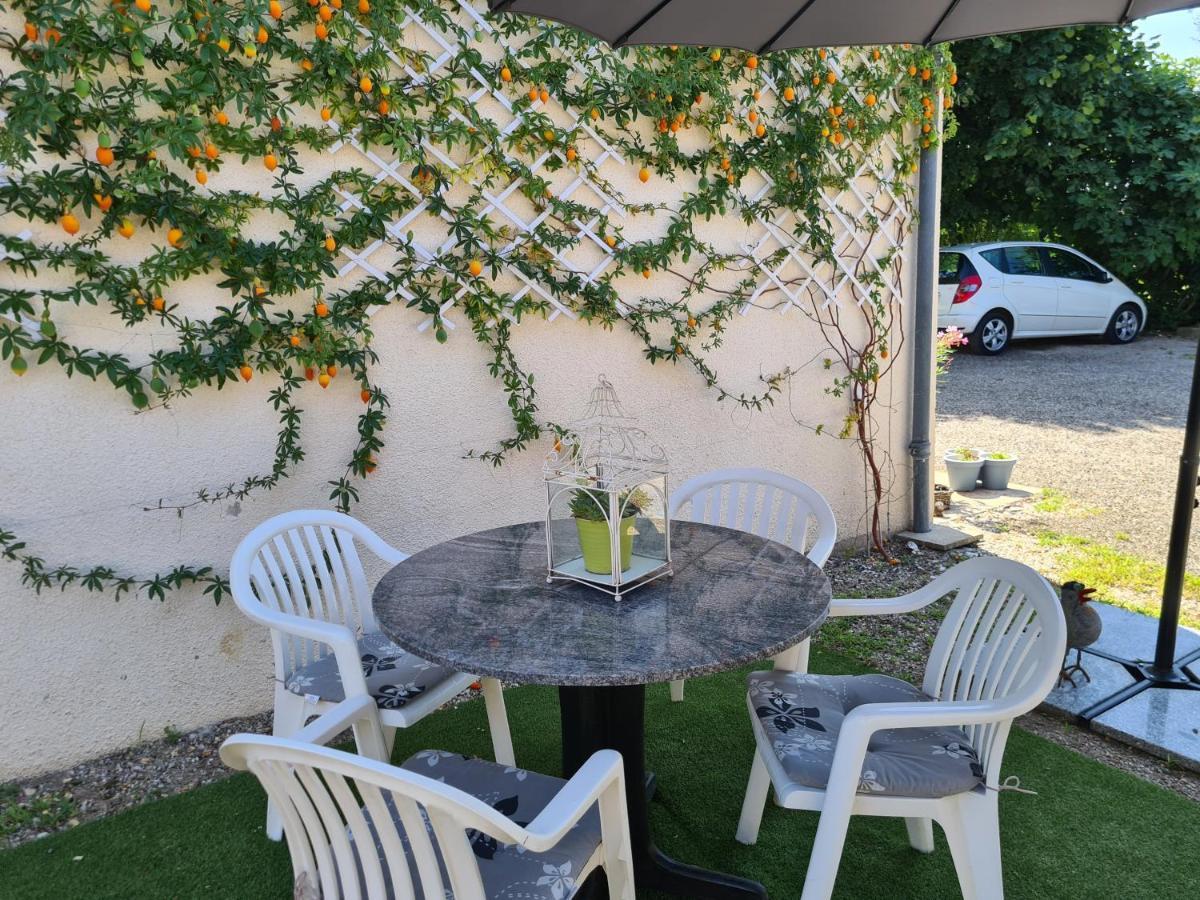 Le Coq En Repos Bed and Breakfast Saint-Sylvestre-sur-Lot Eksteriør billede