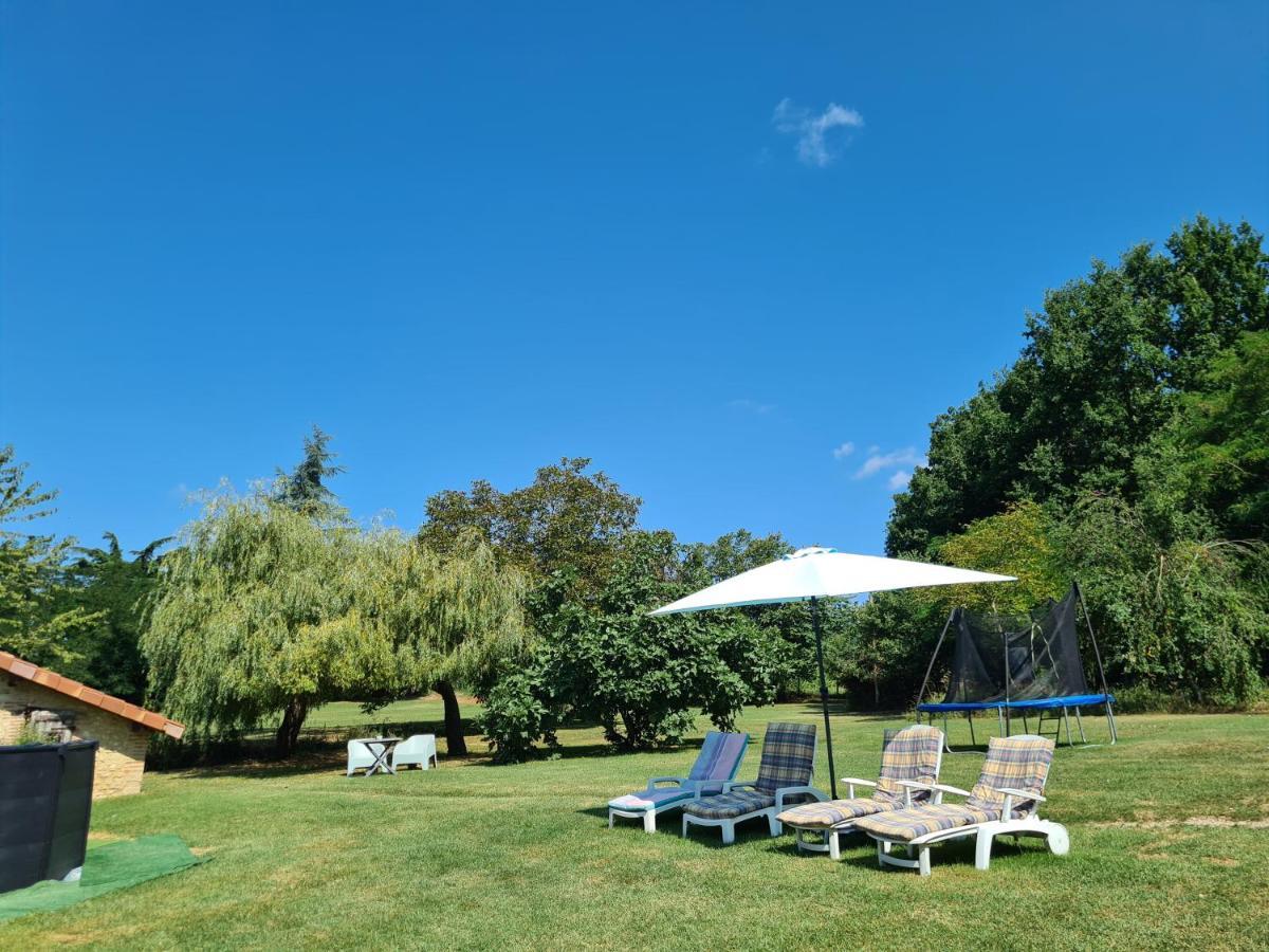 Le Coq En Repos Bed and Breakfast Saint-Sylvestre-sur-Lot Eksteriør billede